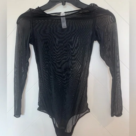 Spanx Sheer Mesh thong long sleeve Bodysuit medium in very black - Picture 6 of 9